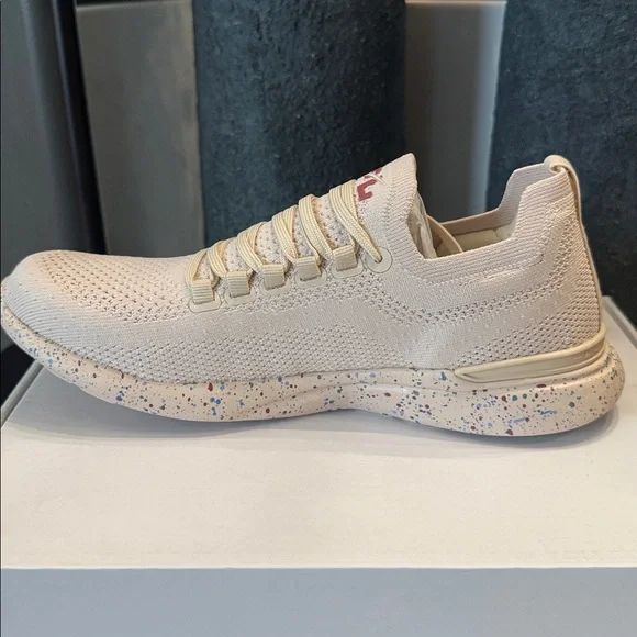 APL Women's Sneakers in Cream - Picture 3 of 8